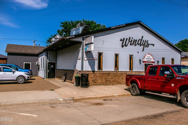 Restaurant in Bowman, ND For Sale